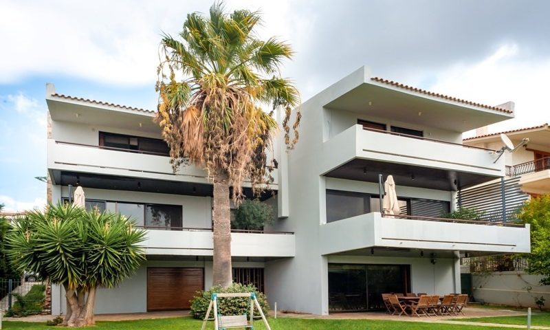 Property 26 Saronida B_1